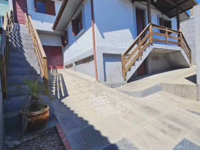 #1697 - Casa para Venda em Caxias do Sul - RS