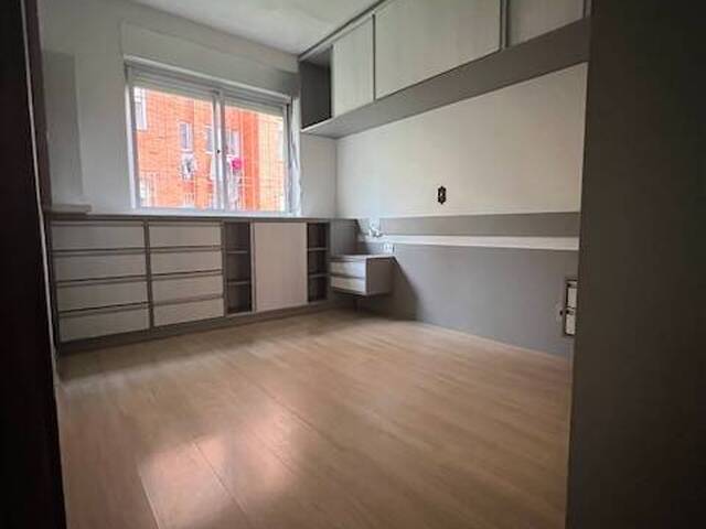 Apartamento para Venda em Caxias do Sul - 3