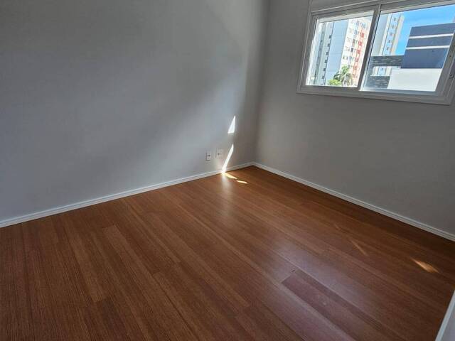 Apartamento para Venda em Caxias do Sul - 5