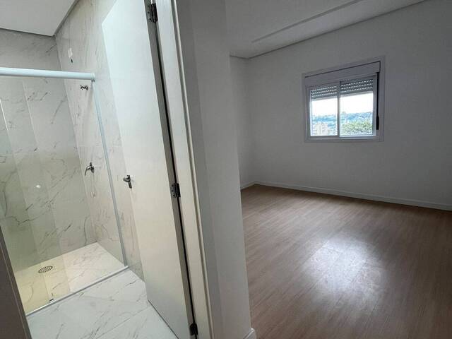 Apartamento para Venda em Caxias do Sul - 5