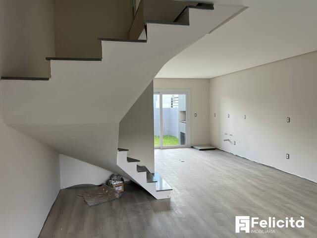 #1806 - Sobrado para Venda em Caxias do Sul - RS