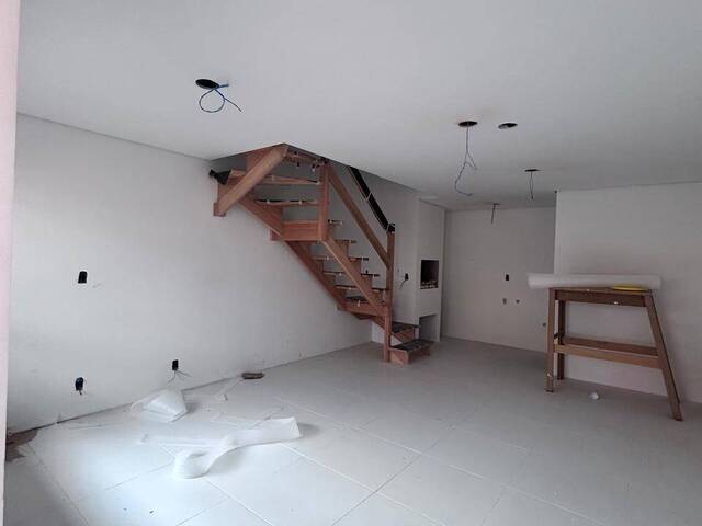 #1711 - Sobrado para Venda em Caxias do Sul - RS