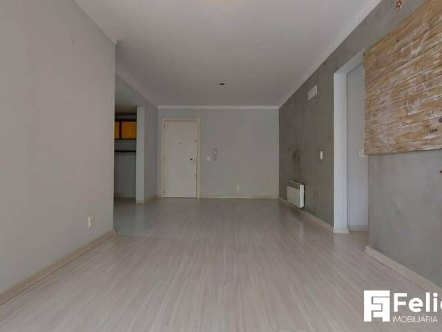 Apartamento para Venda em Caxias do Sul - 2