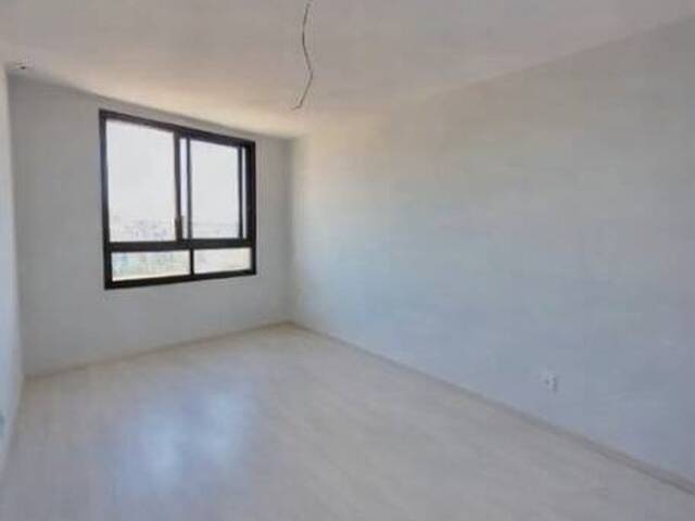 Apartamento para Venda em Caxias do Sul - 2