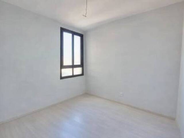 Apartamento para Venda em Caxias do Sul - 4