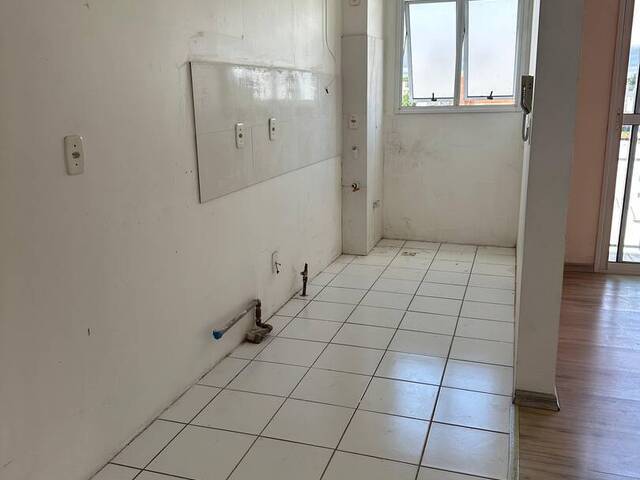 Apartamento para Venda em Caxias do Sul - 2