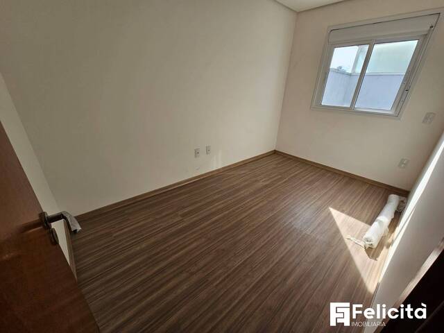 Apartamento para Venda em Caxias do Sul - 5