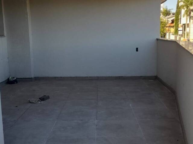 #1928 - Apartamento para Venda em Caxias do Sul - RS