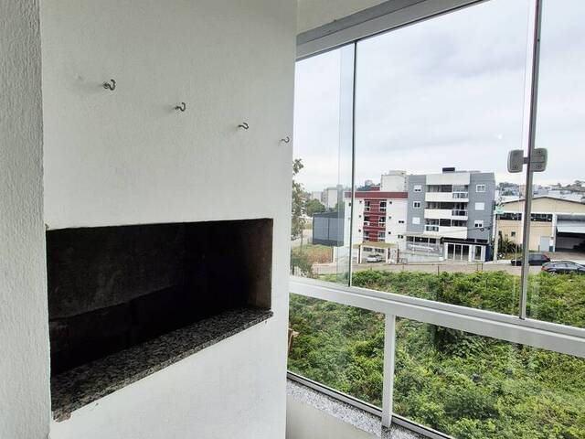 #1944 - Apartamento para Venda em Caxias do Sul - RS