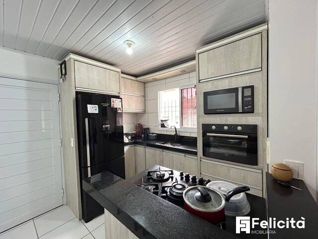#1945 - Casa para Venda em Caxias do Sul - RS