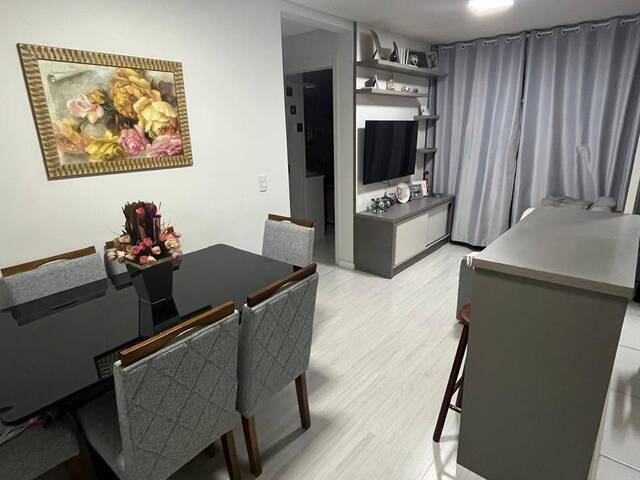 #1950 - Apartamento para Venda em Caxias do Sul - RS