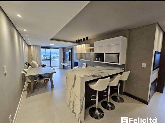 #1951 - Apartamento para Venda em Caxias do Sul - RS
