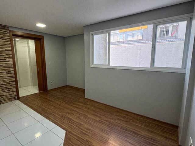 #1966 - Apartamento para Venda em Caxias do Sul - RS