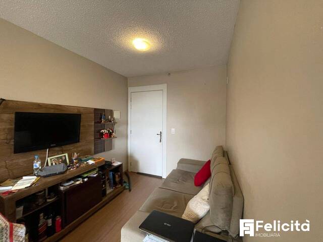 #2048 - Apartamento para Venda em Caxias do Sul - RS