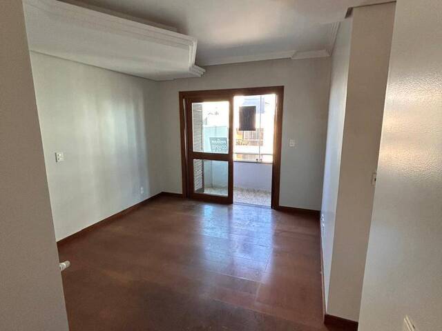 #2052 - Apartamento para Venda em Caxias do Sul - RS