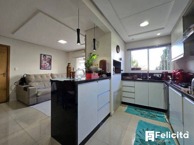 #2053 - Apartamento para Venda em Caxias do Sul - RS
