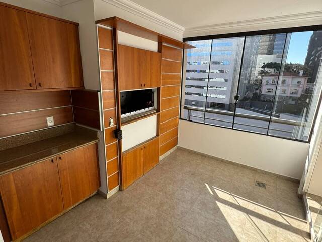Apartamento para Venda em Caxias do Sul - 3