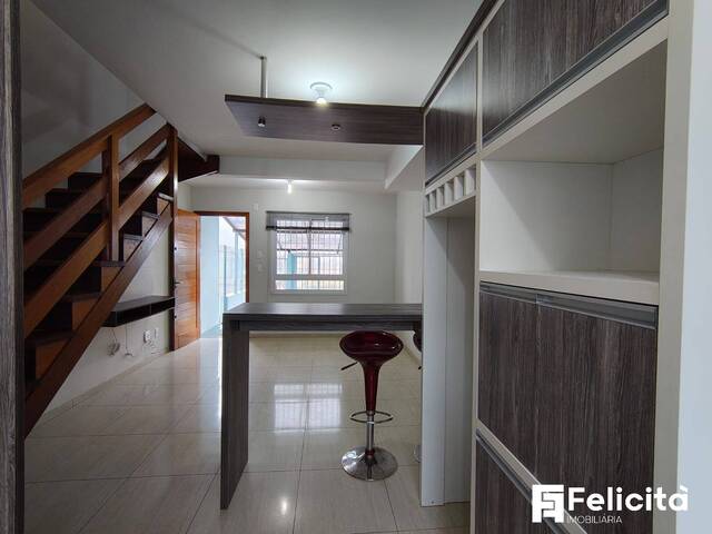 #2072 - Casa para Venda em Caxias do Sul - RS