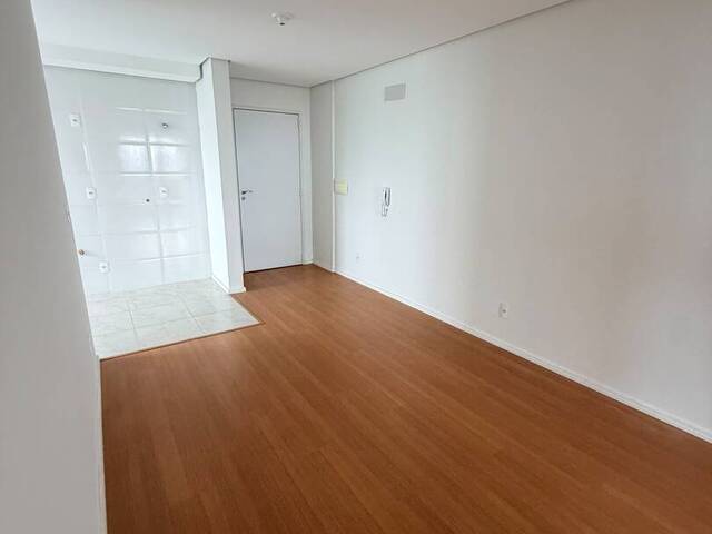 #2097 - Apartamento para Venda em Caxias do Sul - RS
