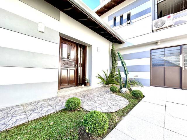 Casa para Venda em Caxias do Sul - 2