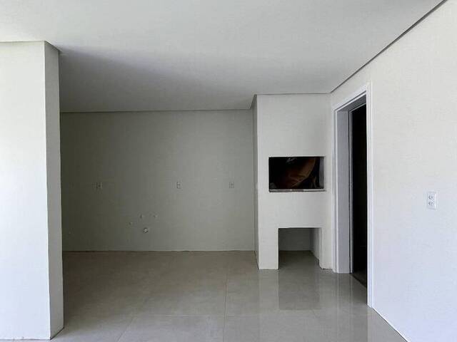 Sobrado para Venda em Caxias do Sul - 2