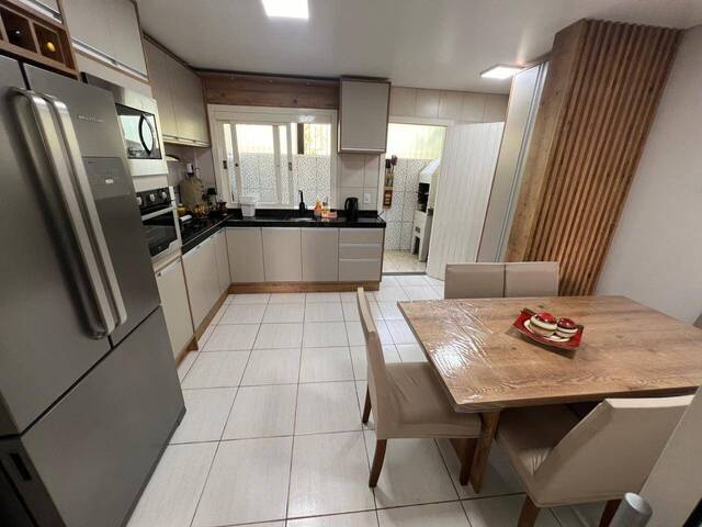 Apartamento para Venda em Caxias do Sul - 2