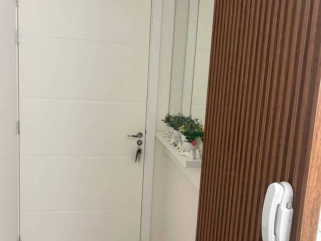 Apartamento para Venda em Caxias do Sul - 2