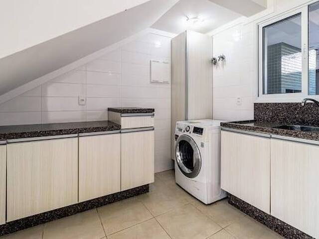 Sobrado para Venda em Caxias do Sul - 4