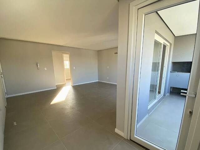 Apartamento para Venda em Caxias do Sul - 3