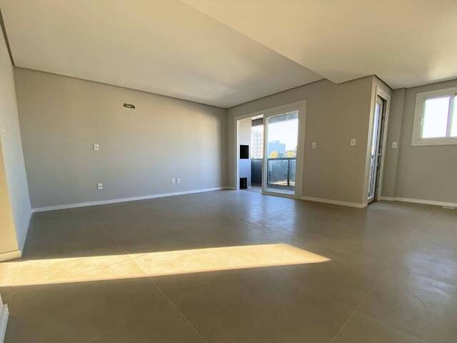Apartamento para Venda em Caxias do Sul - 4