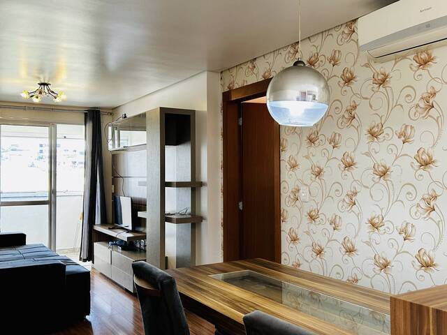 Apartamento para Venda em Caxias do Sul - 2