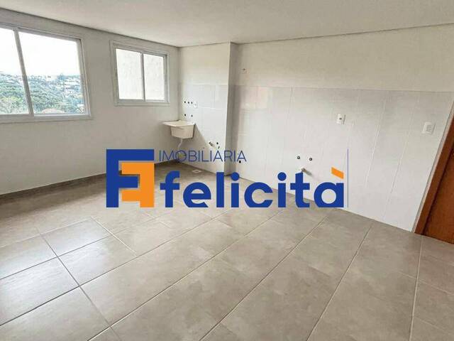 Apartamento para Venda em Caxias do Sul - 2