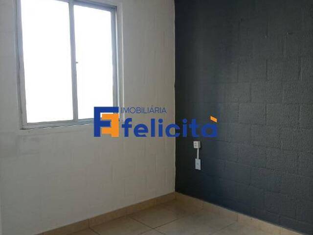 Apartamento para Venda em Caxias do Sul - 2