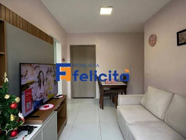 Apartamento para Venda em Caxias do Sul - 2