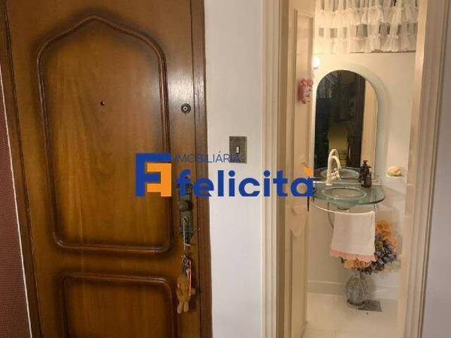 Apartamento para Venda em Caxias do Sul - 2