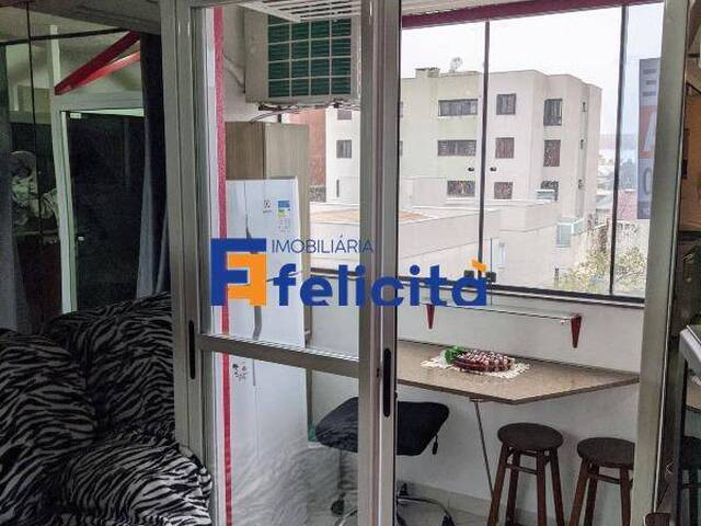 #621 - Kitnet para Venda em Caxias do Sul - RS