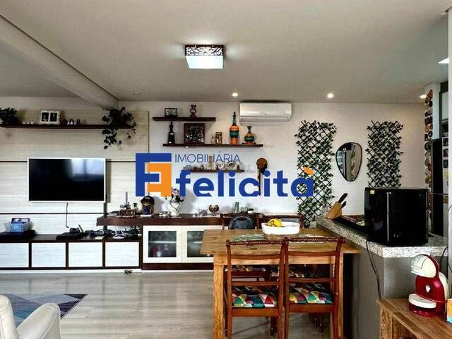 Apartamento para Venda em Caxias do Sul - 2