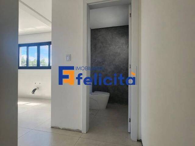 Sobrado para Venda em Caxias do Sul - 4