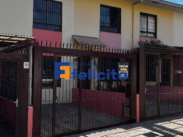 Sobrado para Venda em Caxias do Sul - 2