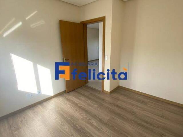 Apartamento para Venda em Caxias do Sul - 4