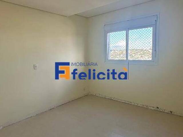 Apartamento para Venda em Caxias do Sul - 5