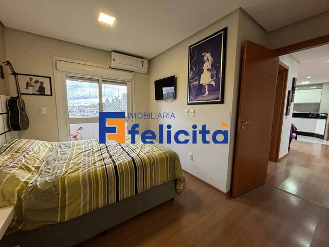 Apartamento para Venda em Caxias do Sul - 4