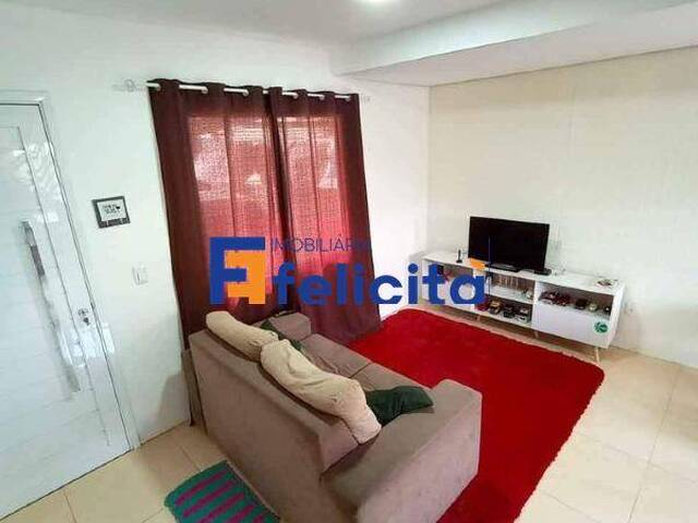 Sobrado para Venda em Caxias do Sul - 2