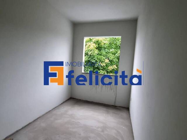 Sobrado para Venda em Caxias do Sul - 2