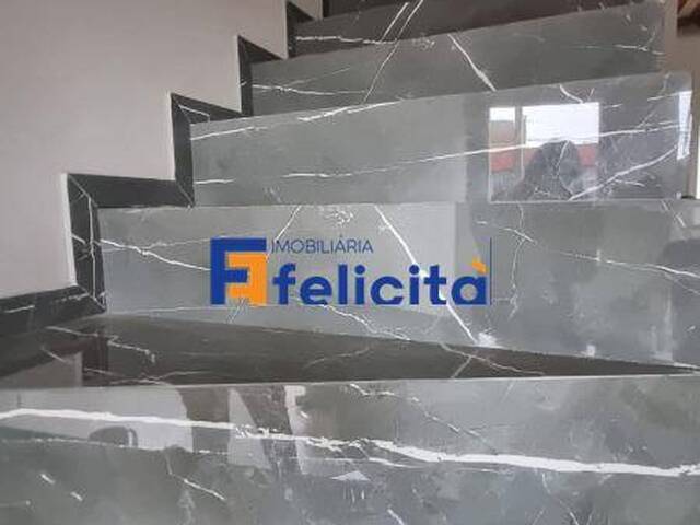 Sobrado para Venda em Caxias do Sul - 5