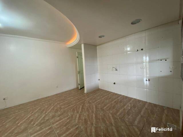 Apartamento para Venda em Caxias do Sul - 3