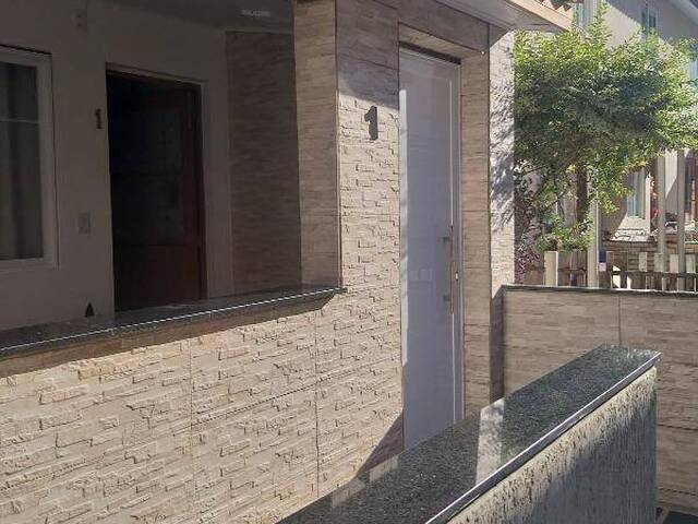 Sobrado para Venda em Caxias do Sul - 2