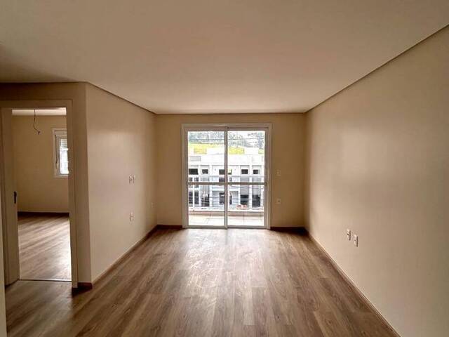 Apartamento para Venda em Caxias do Sul - 2