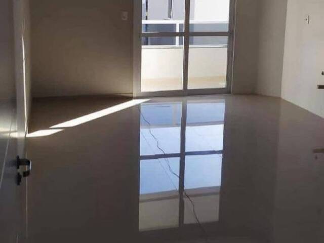 Apartamento para Venda em Caxias do Sul - 4