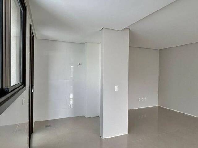 Apartamento para Venda em Caxias do Sul - 2